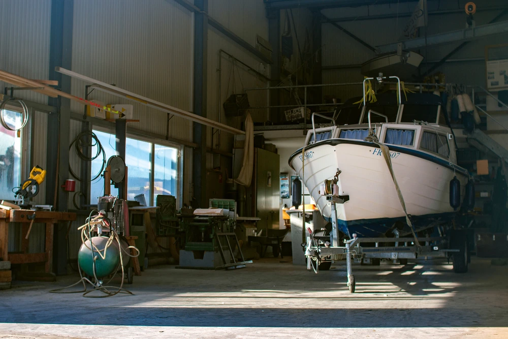 L'Atelier du Port, chantier naval de référence en Suisse Romande.