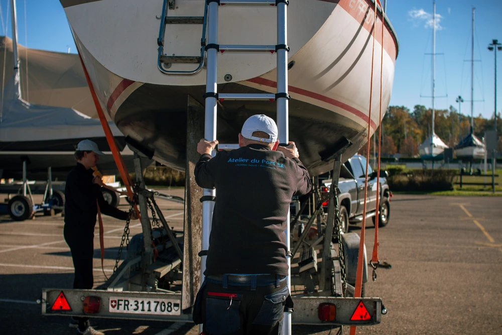Atelier du Port SA propose du transport de bateau